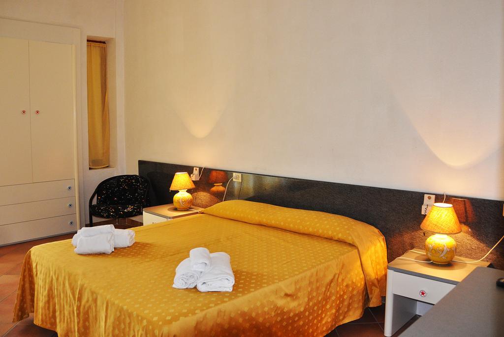 Residence Hotel Eden Palinuro Buitenkant foto