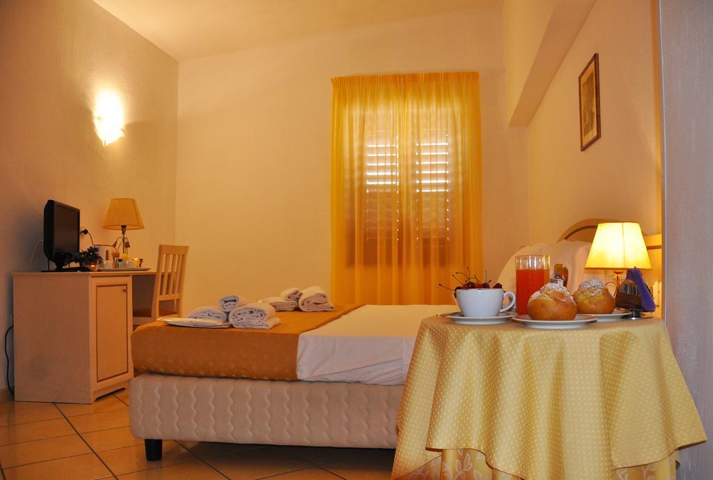 Residence Hotel Eden Palinuro Buitenkant foto